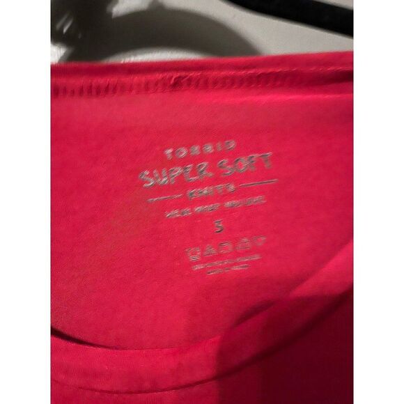 Torrid size 3 super soft Red asymmetrical tunic top Valentine's Day - Picture 2 of 5